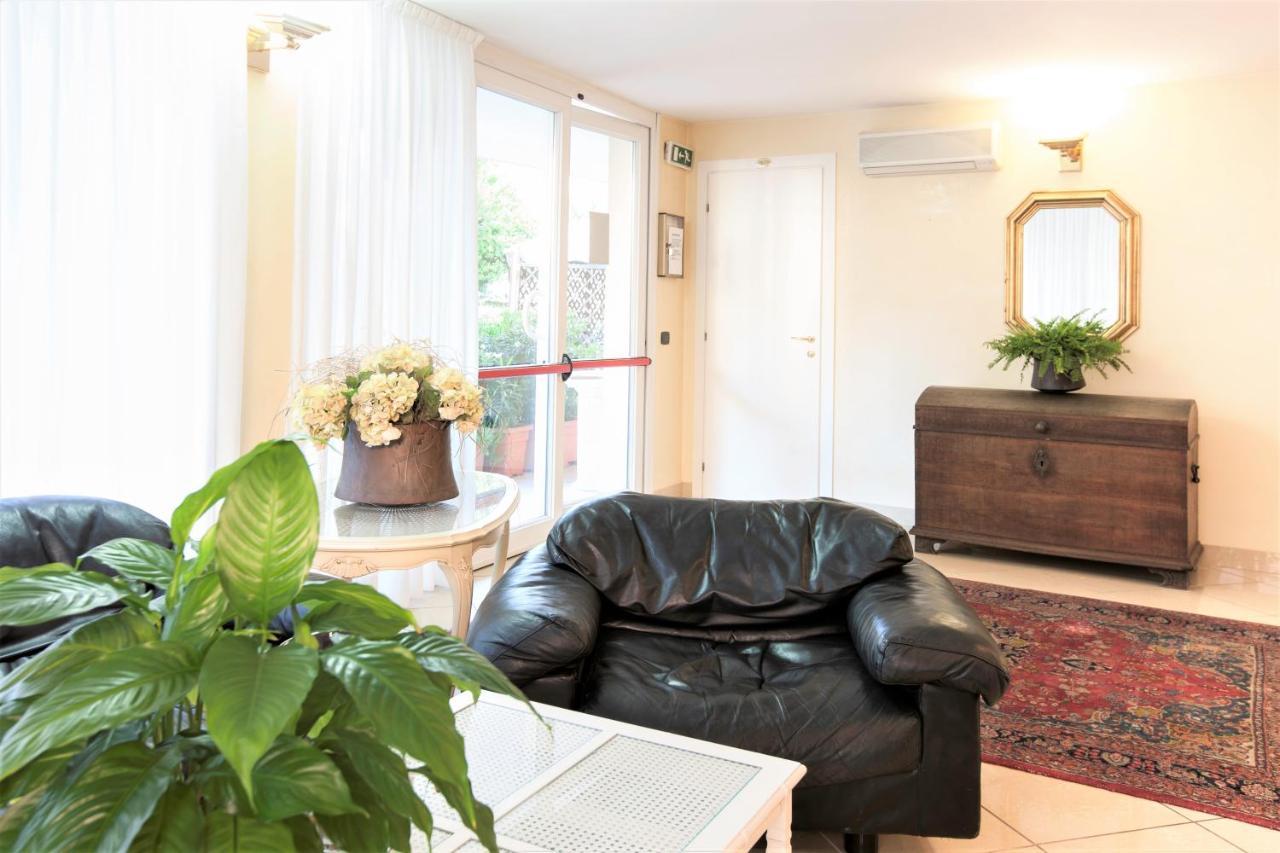 ريميني Residence Fellini المظهر الخارجي الصورة